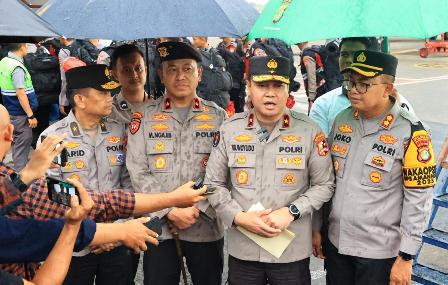 Mabes Polri Berangkatkan 219 Personel dan Bantuan Logistik untuk Mitigasi Bencana Alam di Sumatera Utara