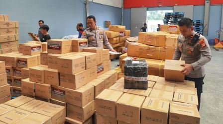 Satuan Logistik Polri Kirim Bantuan Kemanusiaan untuk Masyarakat Aceh