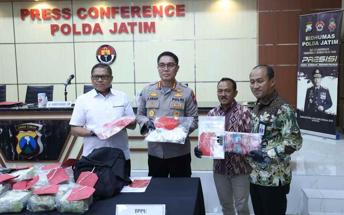 Ditresnarkoba Polda Jatim Bongkar 2 Kasus Narkoba, Total 33,374 Kg Sabu Disita dan Satu Kurir Ditangkap