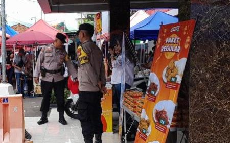 Polres Ngawi Patroli Pasar Pastikan Harga dan Stok Bapokting Aman