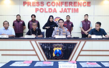 Peredaran Bubuk Petasan Ilegal Via Medsos, Dua Tersangka Diamankan di Polda Jatim