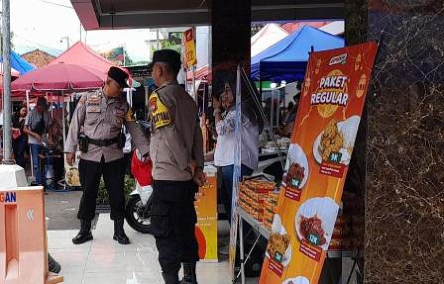 Polres Ngawi Patroli Pasar Pastikan Harga dan Stok Bapokting Aman