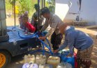 Polres Pasuruan Sulap Mobil Patroli Jadi Pengangkut Air Bersih untuk Warga Terdampak Kekeringan